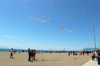 1 Mayıs'ta Gökyüzü Renklendi