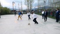 MEHMET EMIN ŞIMŞEK - Başbakan Davutoğlu, Varto'da Çocuklarla Futbol Oynadı