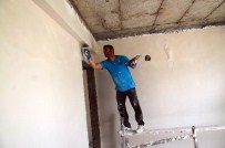 İNŞAAT İŞÇİLERİ - Batman'da İnşaat İşçileri 1 Mayıs'ı Çalışarak Geçirdi