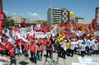 UTKU ÇAKIRÖZER - Eskişehir'de 1 Mayıs Coşkuyla Kutlandı