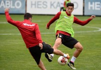 WESLEY SNEIJDER - Galatasaray'da Kupa Mesaisi Sürüyor