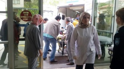 Öğrencileri taşıyan servis minibüsü şarampole yuvarlandı