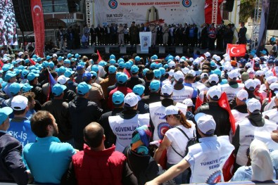 Türk-İş 1 Mayıs'ı Çanakkale'de Kutladı