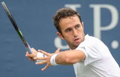 Marsel İlhan, 1 Numaralı Seri Başını Devirdi