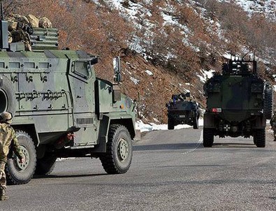 Midyat'ta askeri araca hain tuzak: 3 yaralı
