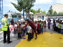 TRAFİK TESCİL - Öğrencilere Uygulamalı Trafik Kültürü Anlatıldı