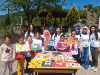 ÇARDAKLı - Sosyalben Derneği Saha Çalışmasında Öğrencileri Sevindiriyor