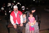 Suriyeli Baba, Kızının Bulunmasına Yardım Edenleri Alınlarından Öperek Teşekkür Etti