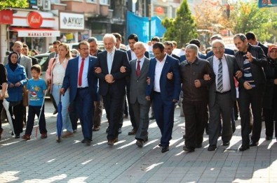 Başkan Kamil Saraçoğlu, 'Engelleri Kaldıralım Yürüyüşü'ne Katıldı