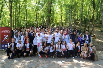 Eczacı Ve Eczacılık Fakültesi Öğrencileri, Spor Eczacılığına Dikkat Çekti