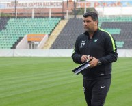 DENİZLİSPOR TEKNİK DİREKTÖRÜ - Koray Palaz, Denizlispor'da Kalmak İstiyor