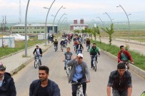 İNSAN VÜCUDU - Öğrenciler Sağlıklı Yaşam İçin Bisiklete Bindi