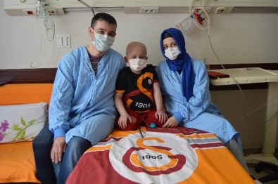 Lösemi Hastası Minik Eren İyileşince Kabe'ye Gitmek İstiyor