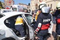 Trafik Kazası Canlandırması Gerçeğini Aratmadı