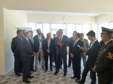 Vali Ceylan Ve Rektör Kılıç Zihinsel Engelli Çocukları Destekleme Merkezinde İncelemelerde Bulundu