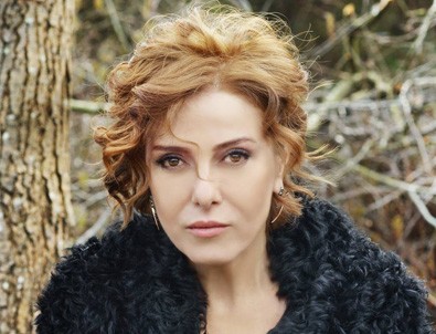 Zuhal Olcay: Kadının edilgen bir cinse dönüşmesi canımı yakıyor