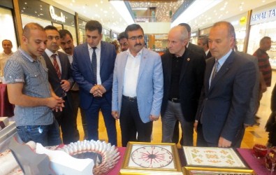 Engelli Öğrencilerden 'Engelsiz Sergi'