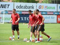 SEMİH KAYA - Galatasaray Akhisar Belediyespor Maçına Hazırlanıyor