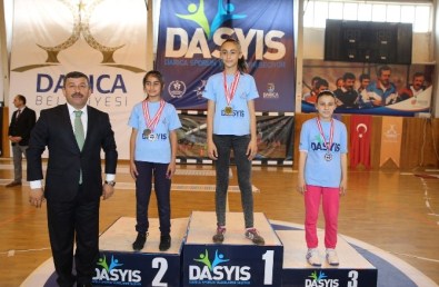 Geleceğin Yıldızları Darıca'da Yetişiyor