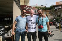 İNGİLİZ TURİST - İngiliz turist tişörtüne yazdığı sözlerle teröre meydan okudu