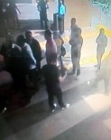 BOMBA PANİĞİ - İzmir Adliyesi'nde Bomba Paniği