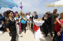 DEFİLE - Kendileri Üretti, Kendileri Tanıttı