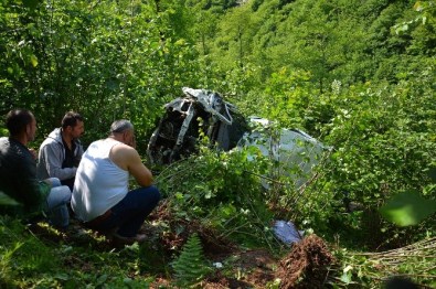 Ordu'da Minibüs Uçuruma Yuvarlandı Açıklaması 1 Ölü, 5 Yaralı