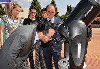 TARIHI GÜN - Rektör Bircan, Öğrencilerle Birlikte Doğa Olayını İzledi