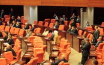 PERVIN BULDAN - Toplantı Yeter Sayısı Bulunamayınca Oturum Kapandı