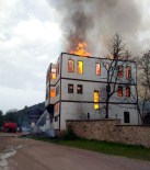 185 Yıllık Tarihi Şadibey Konağı Küle Döndü