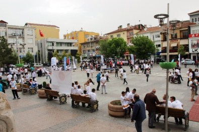 Aksaray'da 'Aşmak İçin Hareket' Kampanyasının Tanıtımı Yapıldı