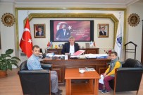 ENGELLİ RAMPASI - Başkan Sarıalioğlu'ndan Minik Emirhan'ın İsteğine Karşılık