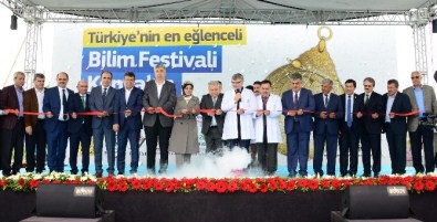 Bilim Festivali Bilimin Merkezinde Başladı