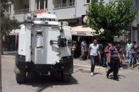 ŞÜPHELİ ÇANTA - Cizre'de Şüpheli Çanta Fünye İle Patlatıldı