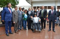 SÜLEYMAN KAHRAMAN - Engelli Bireylere Tekerlekli Sandalye Hediye Edildi