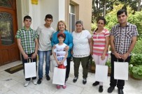 FOLKLOR - Engelli Sporculardan Kevser Çakacak'a Ziyaret