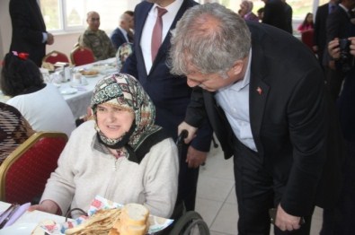 Engelsiz Mutluluk Atölyesinin Ürünleri Görücüye Çıktı