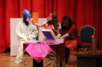 ALTıNYıLDıZ - Öğrencilerden 'Kuklalar Dünya Sorunlarını Konuşuyor' Konulu Gösteri