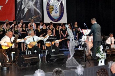 Salihli'de Türkü Gecesi