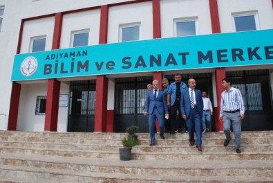 Vali Demirtaş, Fen Lisesi Ve Bilim Sanat Merkezini Gezdi