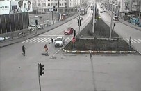 GİZLİ BUZLANMA - Bartın'daki Trafik Kazaları MOBESE'de