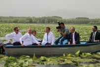 GÜMÜŞSU - Belediye Başkanlarının Işıklı Gölü Keyfi