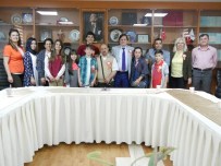 SEVGISIZLIK - Büyükçekmece Belediyesi Çocuk Meclisi'nden Örnek Davranış