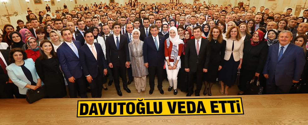 Davutoğlu'ndan 'Veda' resepsiyonu