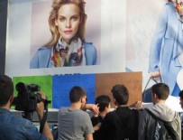 DEFİLE - Tesettür defilesine protesto