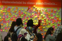 KOCAELİ KİTAP FUARI - Kitap Fuarı 'Fikir Panosuna' Yoğun İlgi