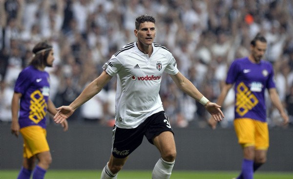 Mario Gomez Beşiktaş tarihine geçti