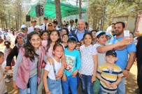 SİHİRBAZLIK - Başakşehir'de Bilgi Evleri Öğrencileriyle Suriyeli Çocuklar Piknikte Bir Araya Geldi