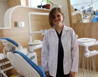 KANAL TEDAVISI - 'Doğal Dişlere Gösterilen Özen, Protez Dişlere De Gösterilmeli'