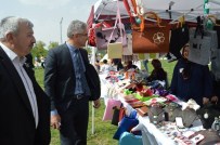 DEFİLE - Ev Hanımları Ürünlerini Tanıttı